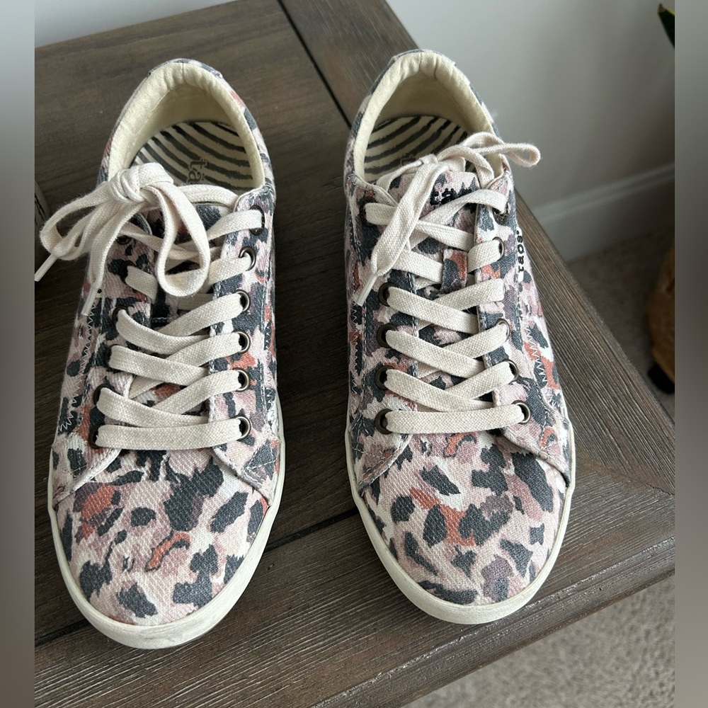 Taos shoes
